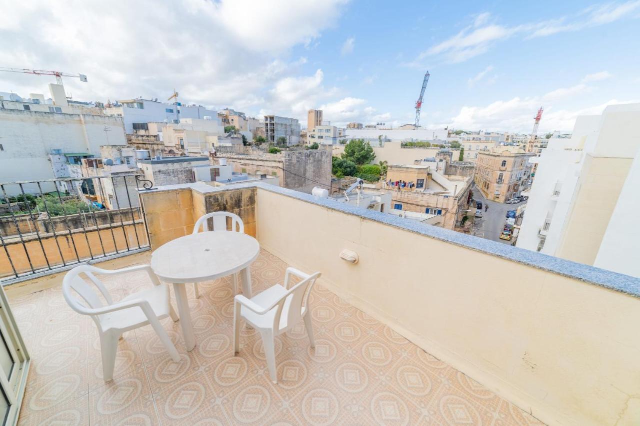 Amazing Views Of Spinola Bay In Heart Of Stjulians-Hosted By Sweetstay Saint Julian's Exterior foto